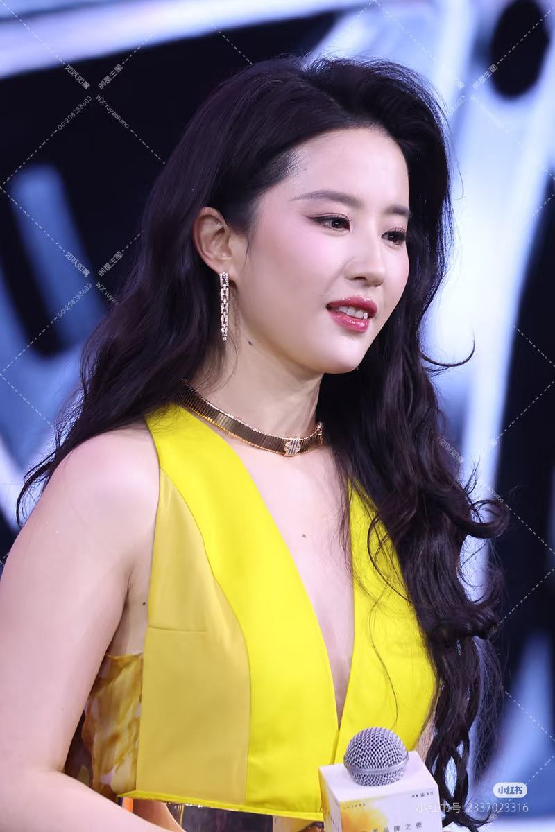 刘亦菲  原图去衣-脱衣论坛-社区-小蓝书
